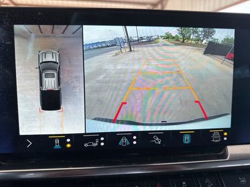 Used 2022 Chevrolet Silverado 1500 LTZ w/ LTZ Convenience Package II image 25