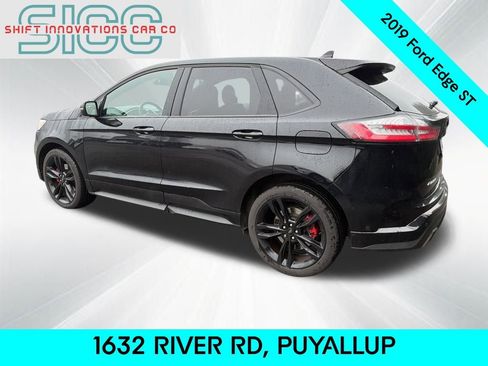 Used 2019 Ford Edge ST w/ Equipment Group 401A image 4