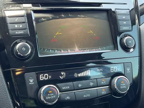 Used 2021 Nissan Rogue Sport SV FWD image 7