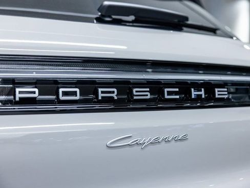 New 2026 Porsche Cayenne AWD/4WD image 22