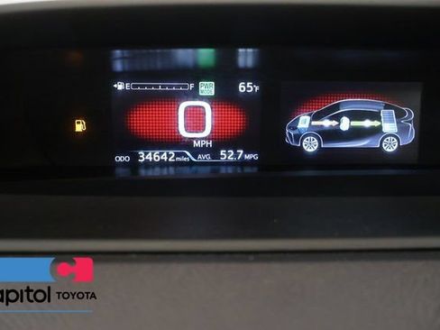 Certified 2022 Toyota Prius LE FWD image 17