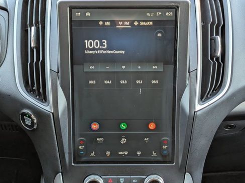 Used 2024 Ford Edge SEL image 17