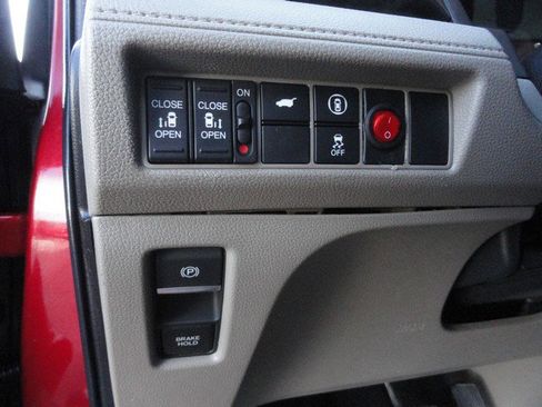 Used 2023 Honda Odyssey EX-L image 15