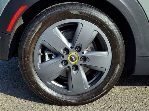 Used 2023 MINI Cooper SE FWD image 9