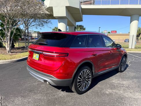 Used 2021 Lincoln Corsair Reserve w/ Equipment Group 201A image 3