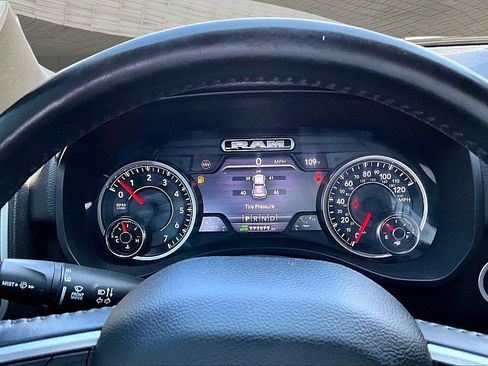 Used 2021 RAM 1500 Big Horn AWD/4WD image 18