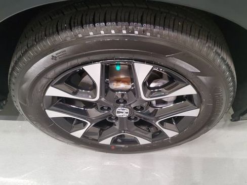 Certified 2026 Honda HR-V EX-L image 36