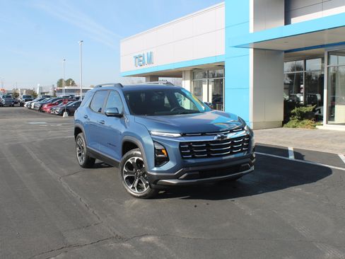 New 2026 Chevrolet Equinox LT w/ Convenience Package II image 2