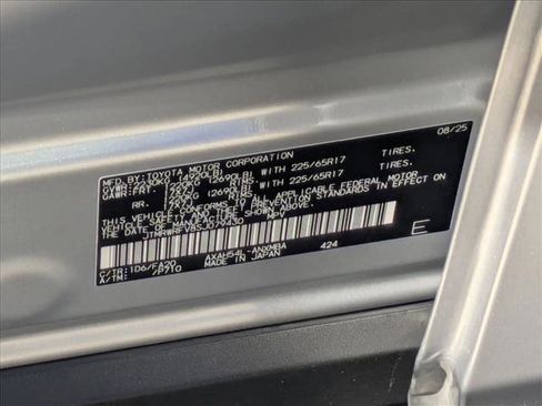 Used 2025 Toyota RAV4 XLE image 23