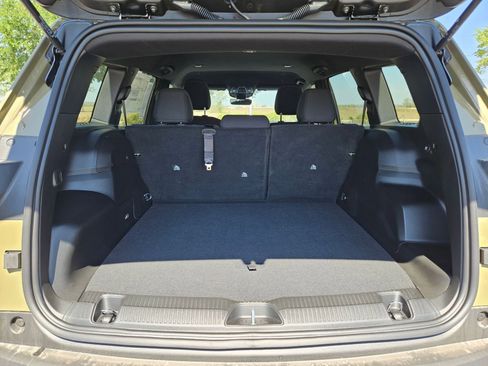 New 2026 Jeep Cherokee Laredo AWD/4WD image 19
