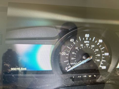 Used 2019 Ford Fusion SE FWD image 3