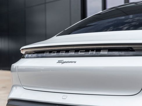 Certified 2021 Porsche Taycan RWD image 14