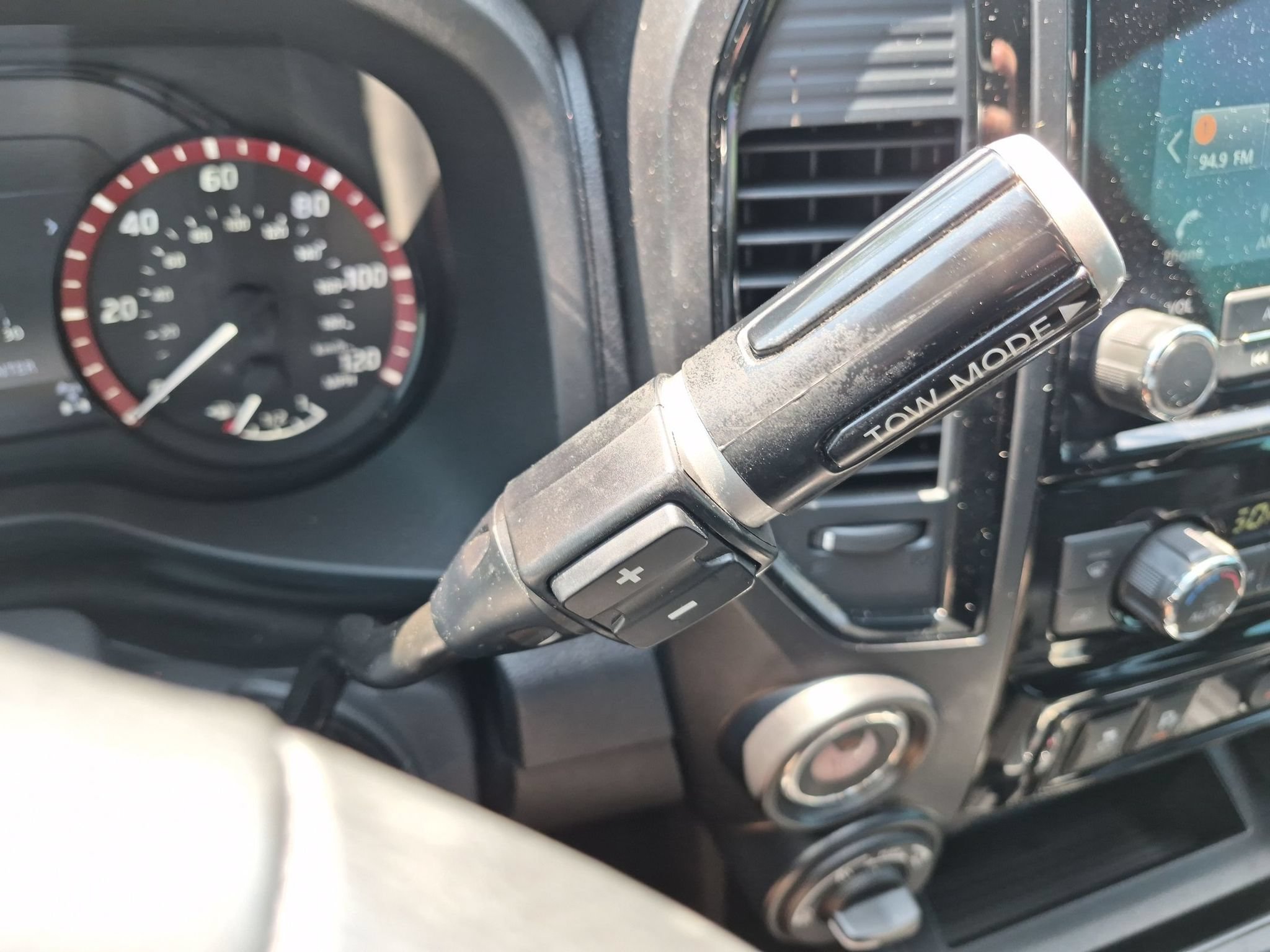 Used 2024 Nissan Titan PRO-4X w/ Off Road Protection Package AWD/4WD image 12
