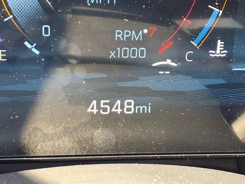 Used 2026 Chevrolet Equinox LT AWD/4WD image 12