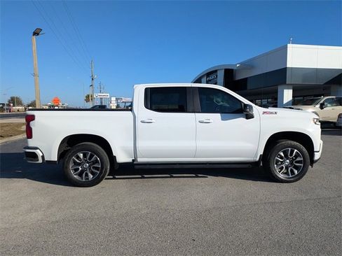 Used 2021 Chevrolet Silverado 1500 RST image 3