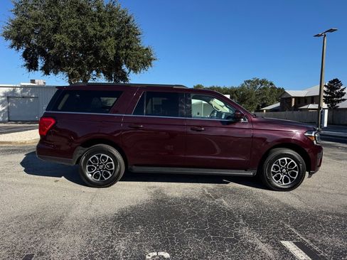Used 2024 Ford Expedition Max XLT image 10