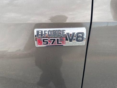 Used 2007 Toyota Tundra SR5 AWD/4WD image 9