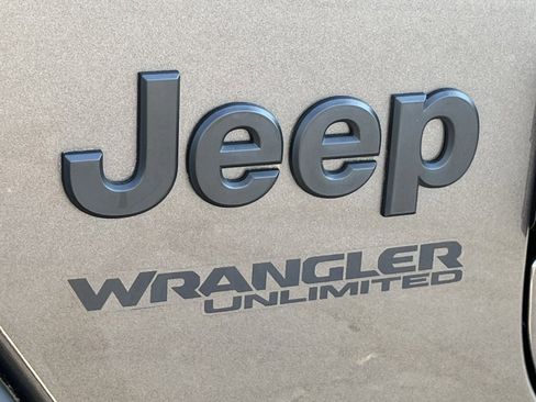 Used 2022 Jeep Wrangler Unlimited Sport S image 11