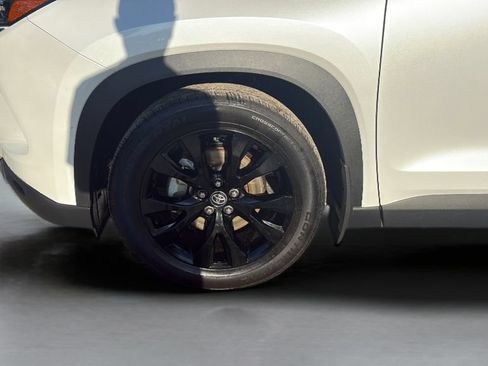 Used 2024 Toyota Grand Highlander AWD Hybrid image 25
