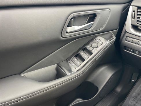 New 2026 Nissan Rogue SV image 20