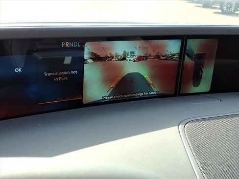 Used 2026 Lincoln Nautilus Premier w/ Equipment Group 102A image 15