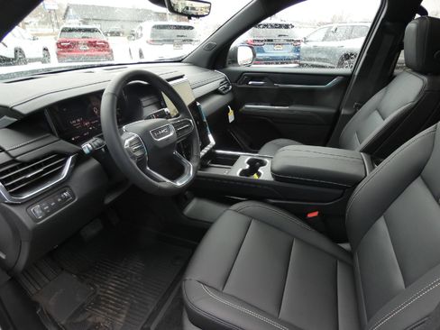 New 2026 GMC Acadia Elevation w/ Elevation Premium Package AWD/4WD image 12