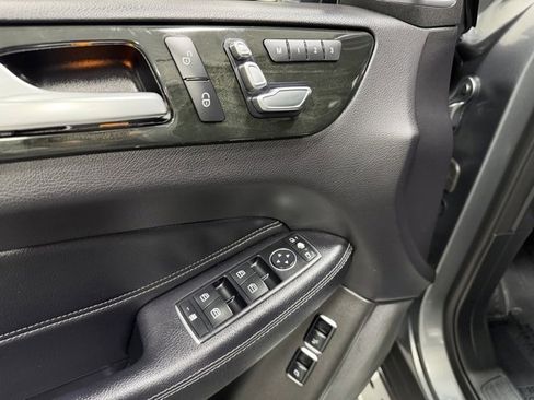 Used 2019 Mercedes-Benz GLS 450 4MATIC image 22