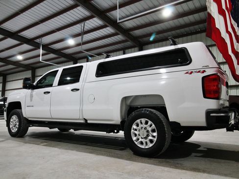 Used 2018 Chevrolet Silverado 2500 W/T w/ Snow Plow Prep Package AWD/4WD image 8
