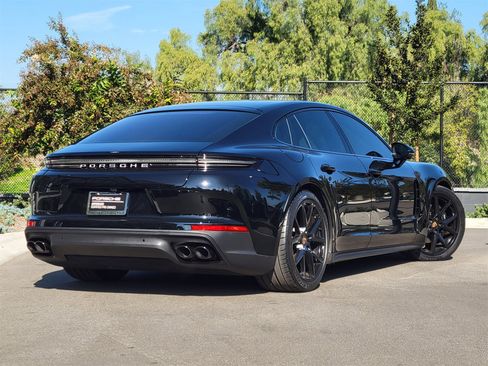 Certified 2024 Porsche Panamera image 7