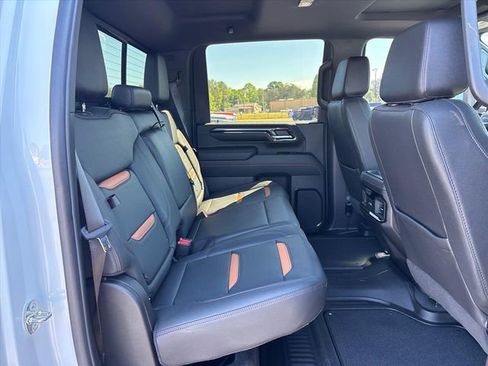 Used 2024 GMC Sierra 2500 AT4 w/ AT4 Premium Plus Package AWD/4WD image 15