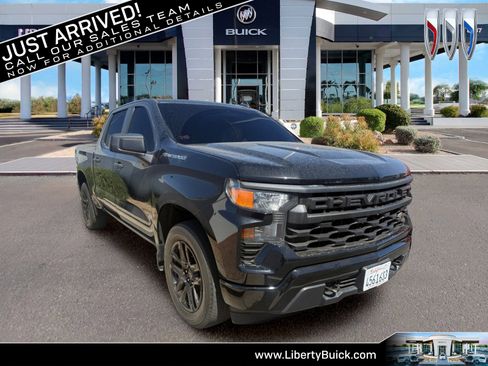 Used 2022 Chevrolet Silverado 1500 Custom RWD image 1