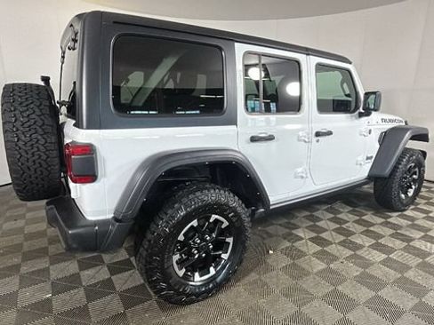 Used 2024 Jeep Wrangler Unlimited Rubicon 4xe AWD/4WD image 2