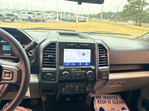 Used 2020 Ford F150 XLT image 23
