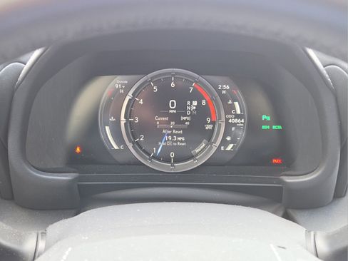 Used 2018 Lexus LC 500 Coupe w/ Touring Package RWD image 11