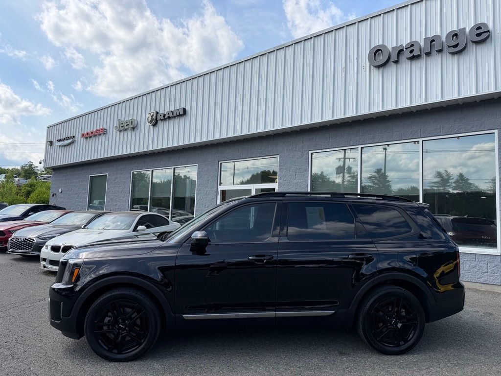 Used 2023 Kia Telluride SX X-Line AWD/4WD image 3
