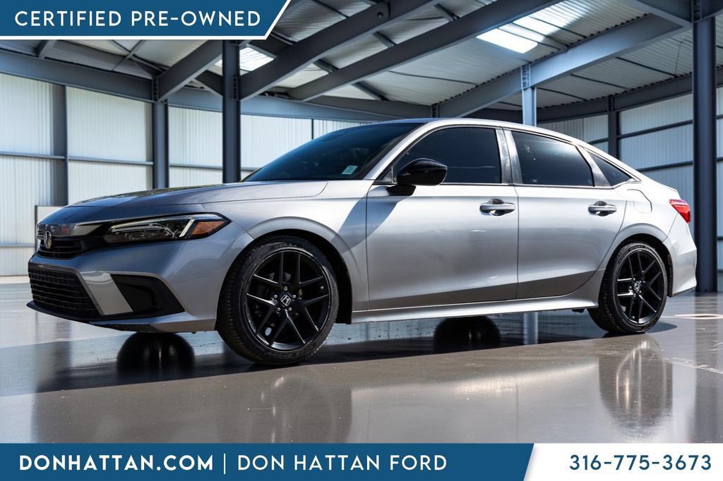 Used 2023 Honda Civic Sport image 2