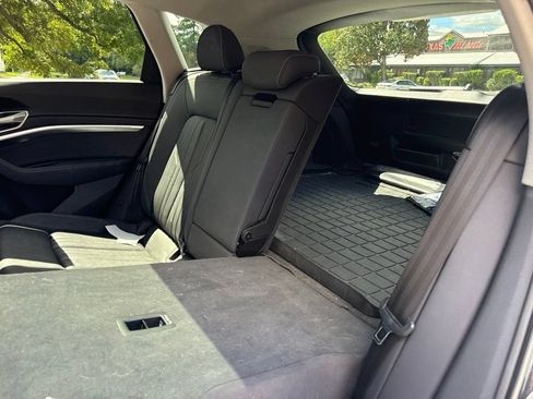 Used 2019 Audi e-tron Premium Plus AWD/4WD image 23