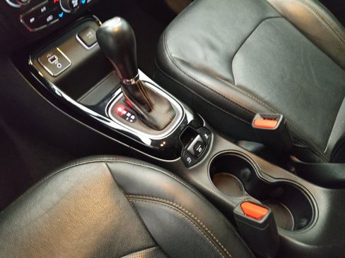 Used 2019 Jeep Compass Limited FWD image 26