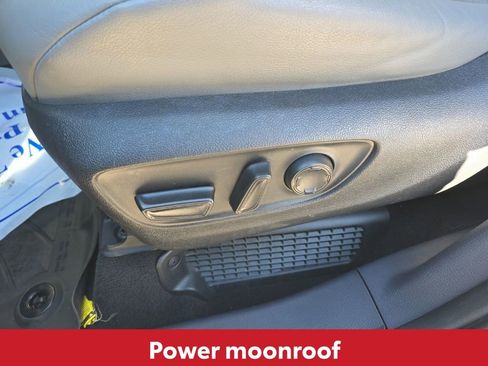 Used 2022 Toyota Sienna XLE image 20