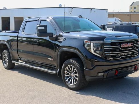 Used 2022 GMC Sierra 1500 AT4 w/ Sierra Safety Plus Package AWD/4WD image 1
