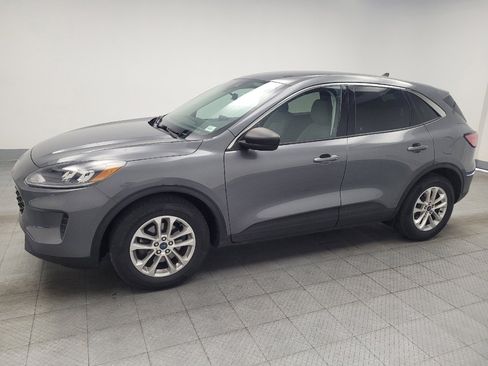 Used 2022 Ford Escape SE w/ Cold Weather Package FWD image 2