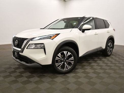 Used 2023 Nissan Rogue SV AWD/4WD image 2