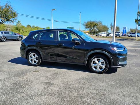Used 2024 Honda HR-V LX image 2