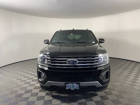 Used 2019 Ford Expedition XLT w/ Equipment Group 202A image 4