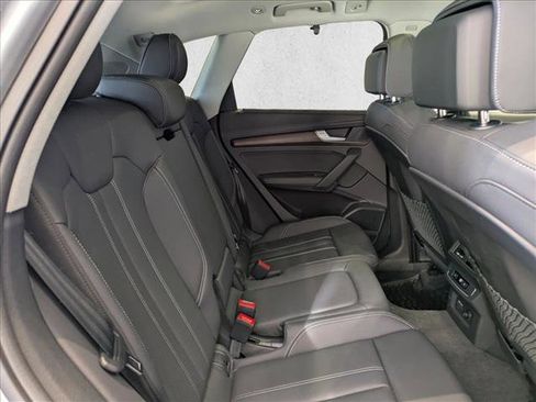 Used 2024 Audi Q5 2.0T Premium Plus image 25