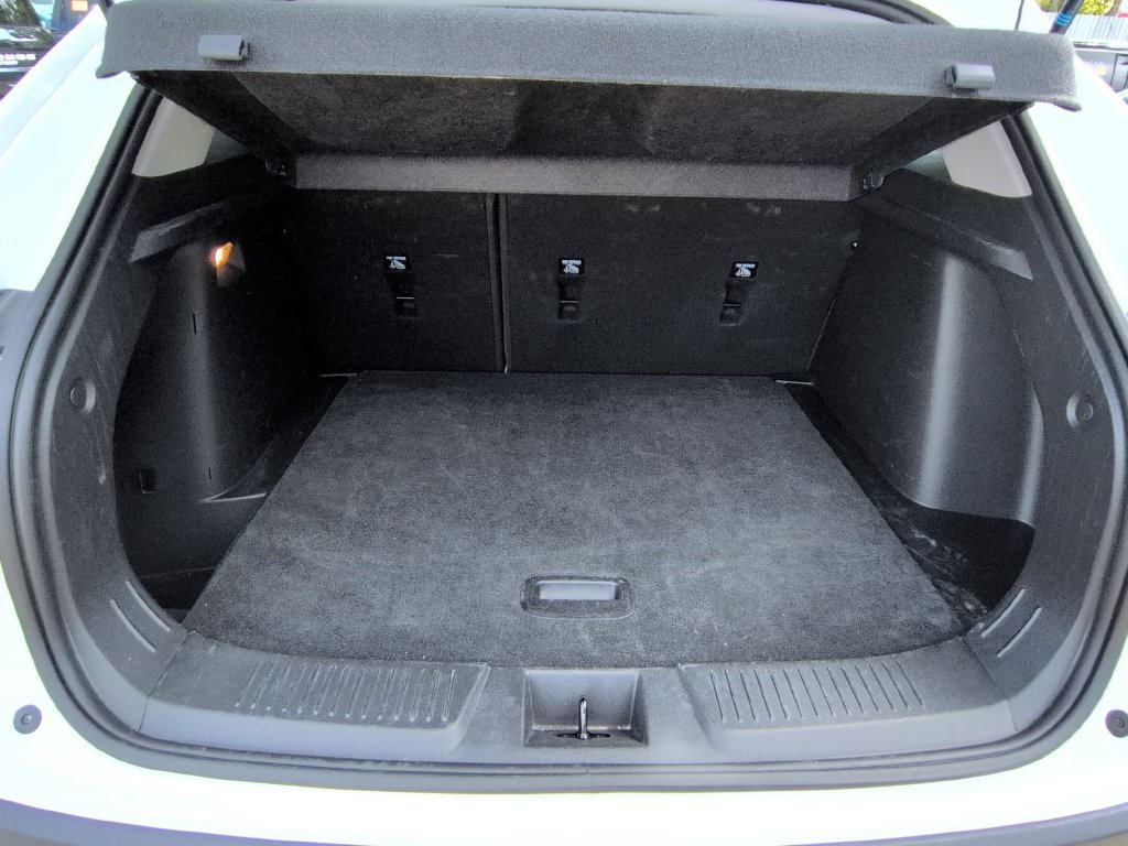 Used 2026 Chevrolet Trax LT FWD image 28