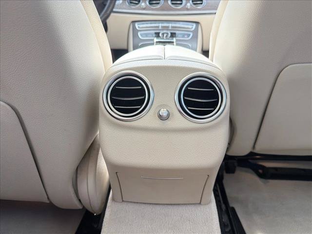 Used 2018 Mercedes-Benz E 300 4MATIC image 24