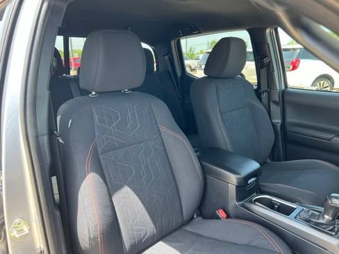 Used 2020 Toyota Tacoma TRD Off-Road AWD/4WD image 37