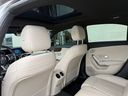 Used 2019 Mercedes-Benz A 220 4MATIC image 10