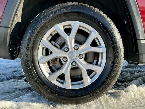 Used 2022 Jeep Grand Cherokee L Limited image 21